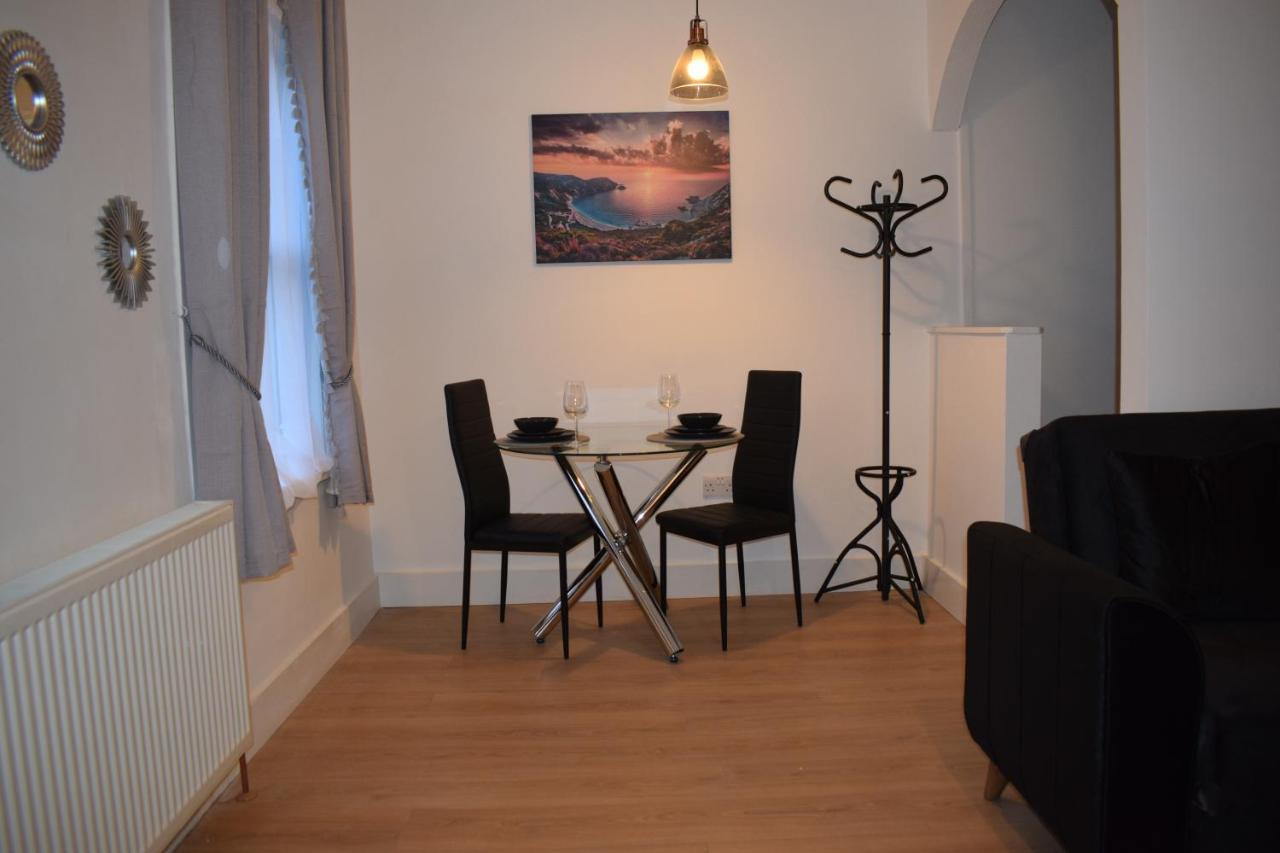 Forest Gate Haven London Bagian luar foto